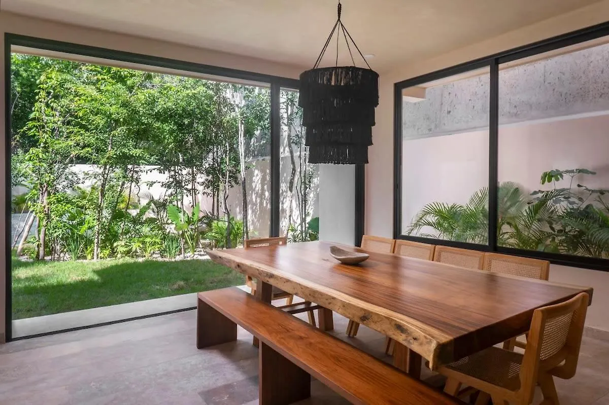 Feriehus Elegant 4-Bedroom Villa With Dedicated Concierge Tulum